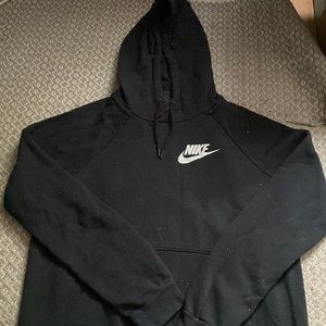 Women’s M Nike hoodie